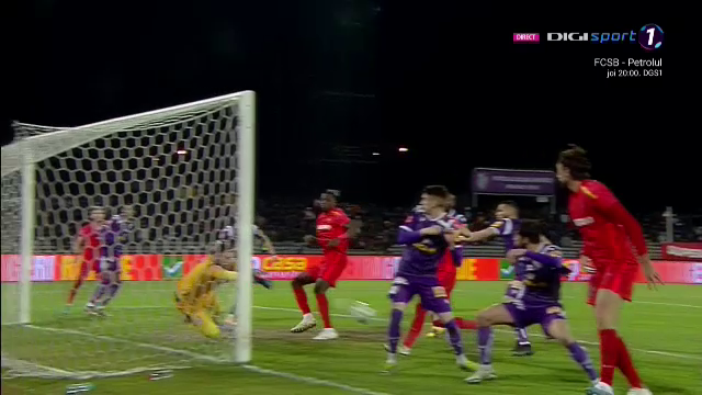 Gafă incredibilă a lui Straton! A luat gol dintr-o poziție imposibilă. Șut pune capăt hegemoniei lui Malcom Edjouma la FCSB_8