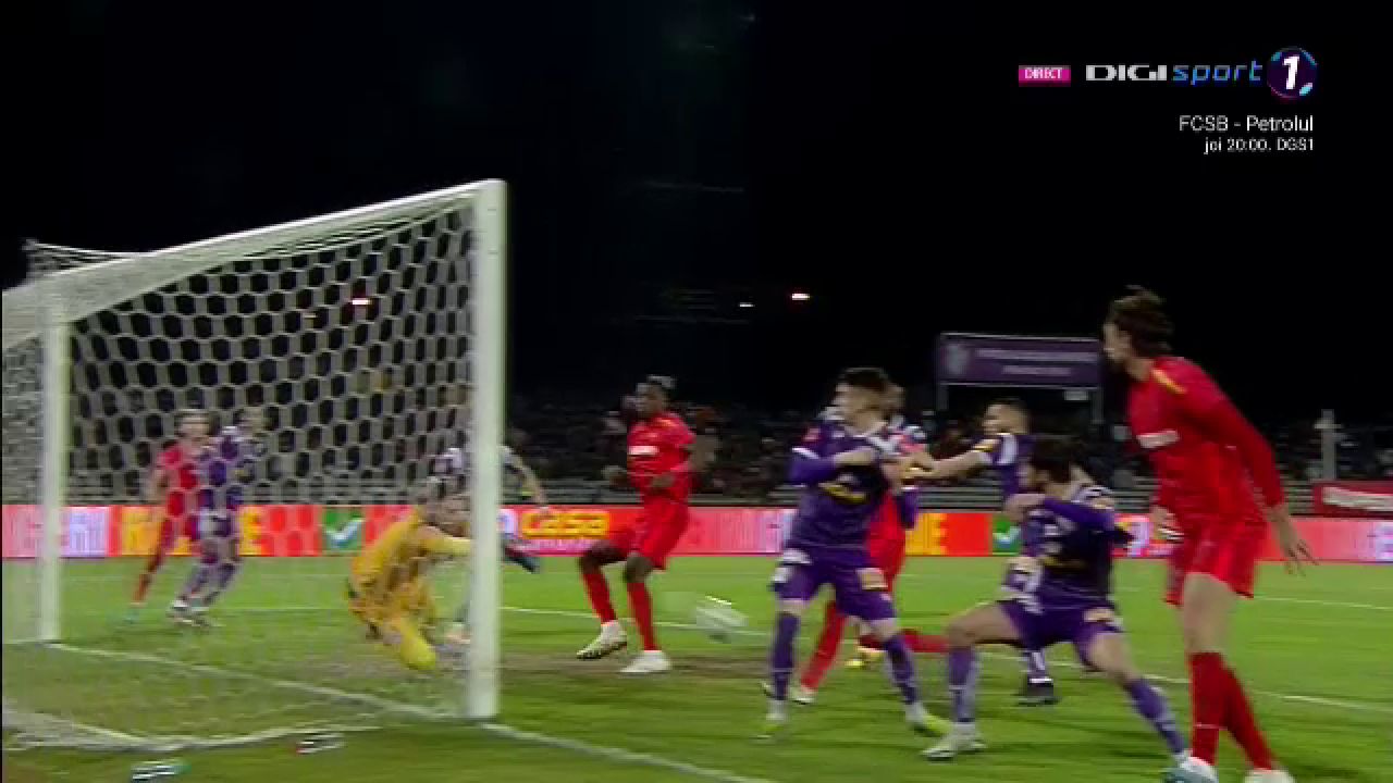 Gafă incredibilă a lui Straton! A luat gol dintr-o poziție imposibilă. Șut pune capăt hegemoniei lui Malcom Edjouma la FCSB_8