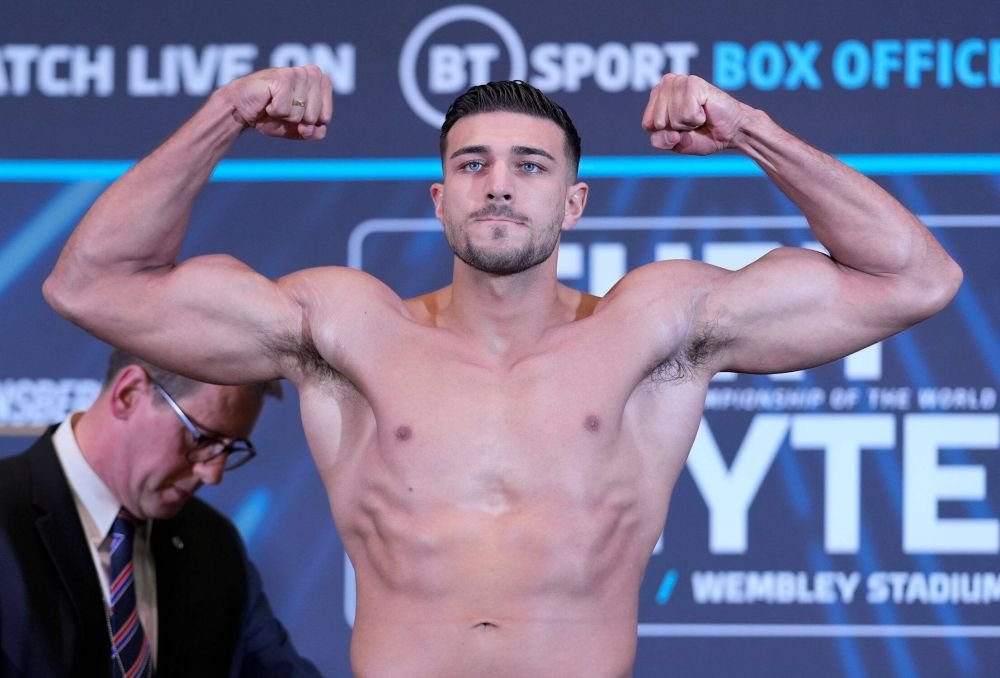 Fury, frate! Cum boxează fratele vitreg al lui Tyson Fury, Tommy Fury
