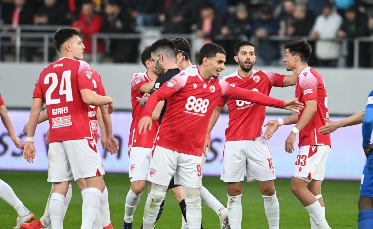 Dinamo - Unirea Constanța 6-0 | Set pe Arcul de Triumf! „Câinii” s-au dezlănțuit în primul meci sub noua conducere _9