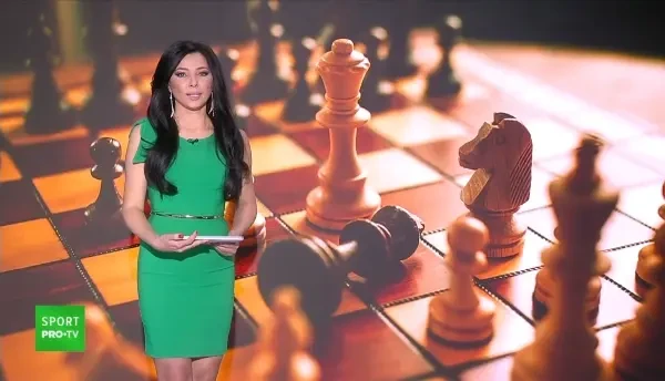 Șahistul care luptă cu armele lui!