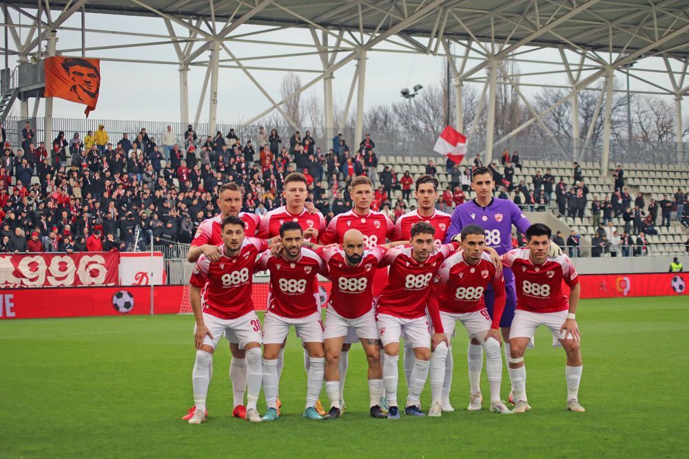 Un dinamovist, premiat cu 100 de euro de un suporter din peluză, după ce a marcat pentru Dinamo!_15