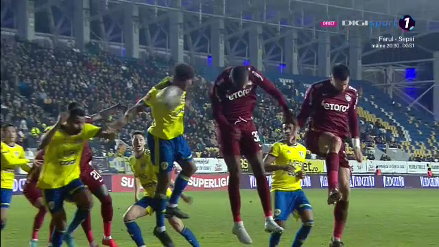 Verdictul specialistului după faza la care CFR Cluj a cerut un penalty în meciul cu Petrolul_4