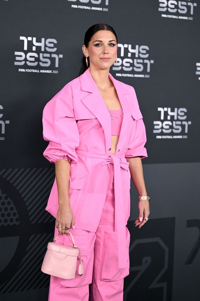 Ele au fost 'The Best' pe covorul roșu! Cele mai spectaculoase apariții de la gala din Paris: de la Antonela Roccuzzo până la Adriana Lima _7