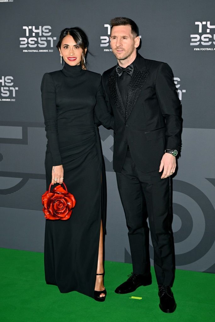 Ele au fost 'The Best' pe covorul roșu! Cele mai spectaculoase apariții de la gala din Paris: de la Antonela Roccuzzo până la Adriana Lima _12