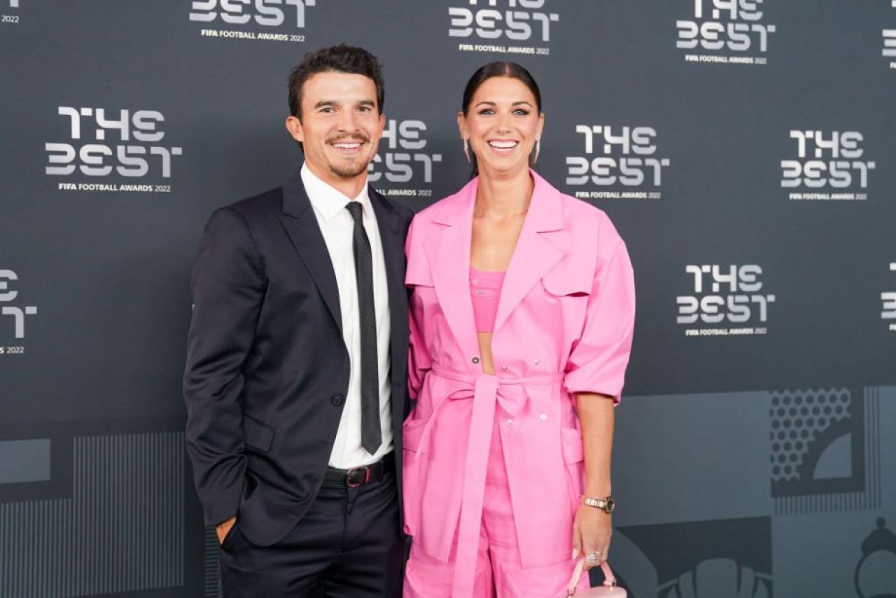 Ele au fost 'The Best' pe covorul roșu! Cele mai spectaculoase apariții de la gala din Paris: de la Antonela Roccuzzo până la Adriana Lima _14