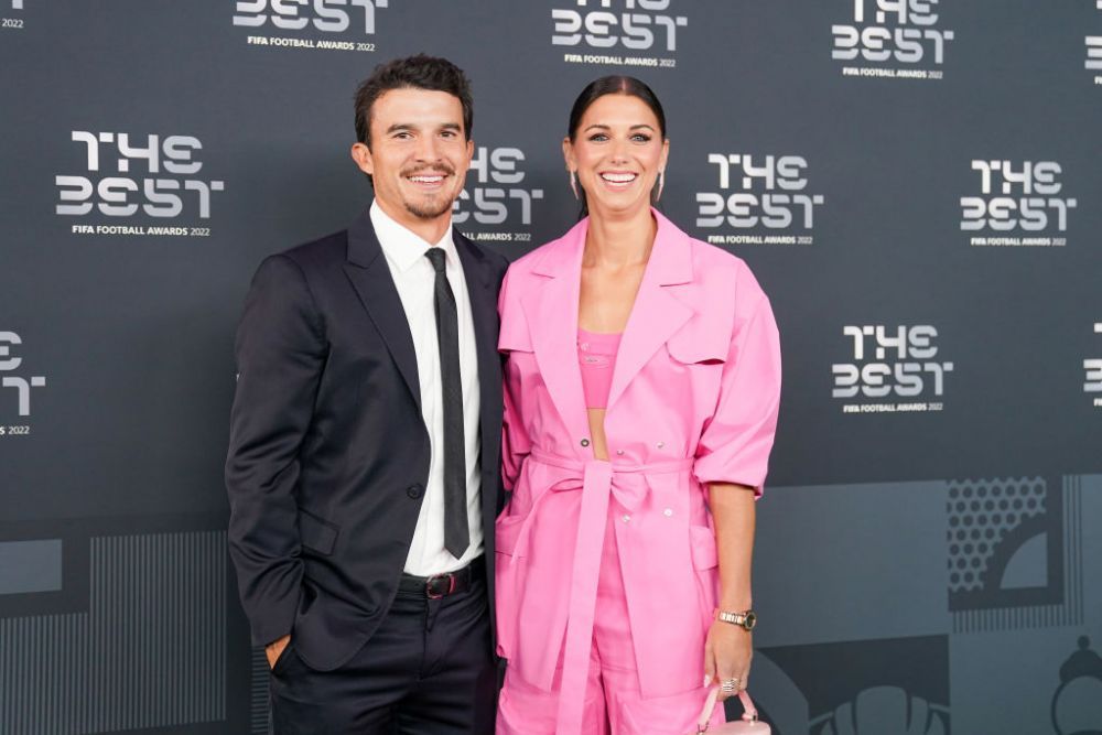 Ele au fost 'The Best' pe covorul roșu! Cele mai spectaculoase apariții de la gala din Paris: de la Antonela Roccuzzo până la Adriana Lima _14