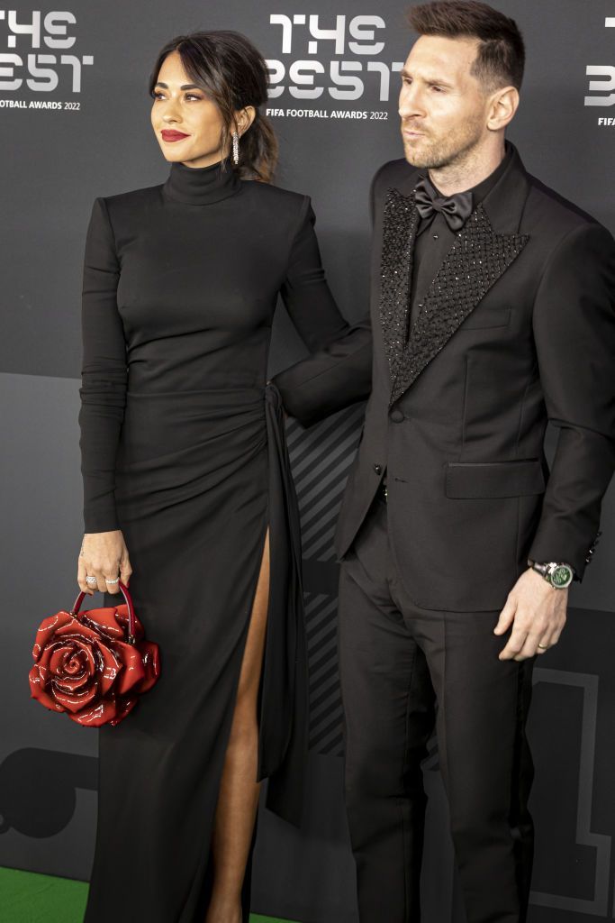 Ele au fost 'The Best' pe covorul roșu! Cele mai spectaculoase apariții de la gala din Paris: de la Antonela Roccuzzo până la Adriana Lima _21
