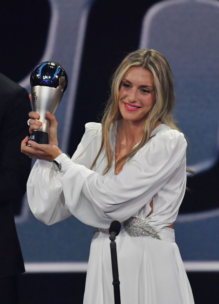 Ele au fost 'The Best' pe covorul roșu! Cele mai spectaculoase apariții de la gala din Paris: de la Antonela Roccuzzo până la Adriana Lima _34