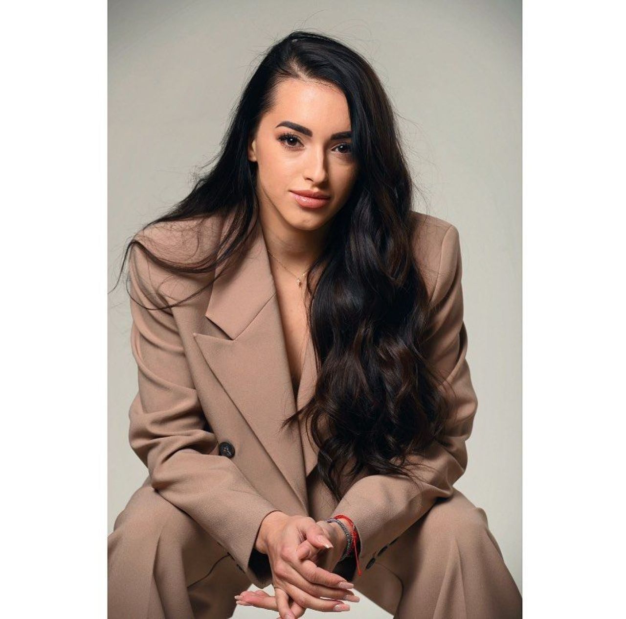 Larisa Iordache a dezvăluit pe ce cheltuie cei 14.000 de lei încasați ca rentă viageră: „Plăcerile sufletului meu!” _38