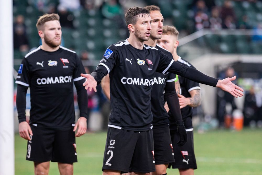 Fostul jucător de la FCSB care joacă de peste șase ani în Polonia a comentat decizia lui Sorescu: „Pare că nu a confirmat la Rakow!” _3