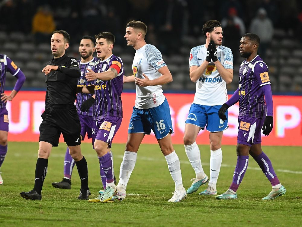 &bdquo;Direct pe lista de transferuri!&rdquo; Critici dure la adresa jucătorului care a comis-o cu Universitatea Craiova