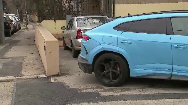 Familia Mititelu, apariție care îți 'taie respirația' la sediul LPF. Bolidul de lux din care au coborât cei doi_25