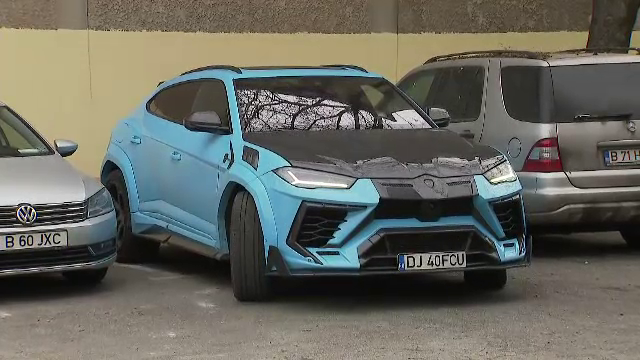 Familia Mititelu, apariție care îți 'taie respirația' la sediul LPF. Bolidul de lux din care au coborât cei doi_62