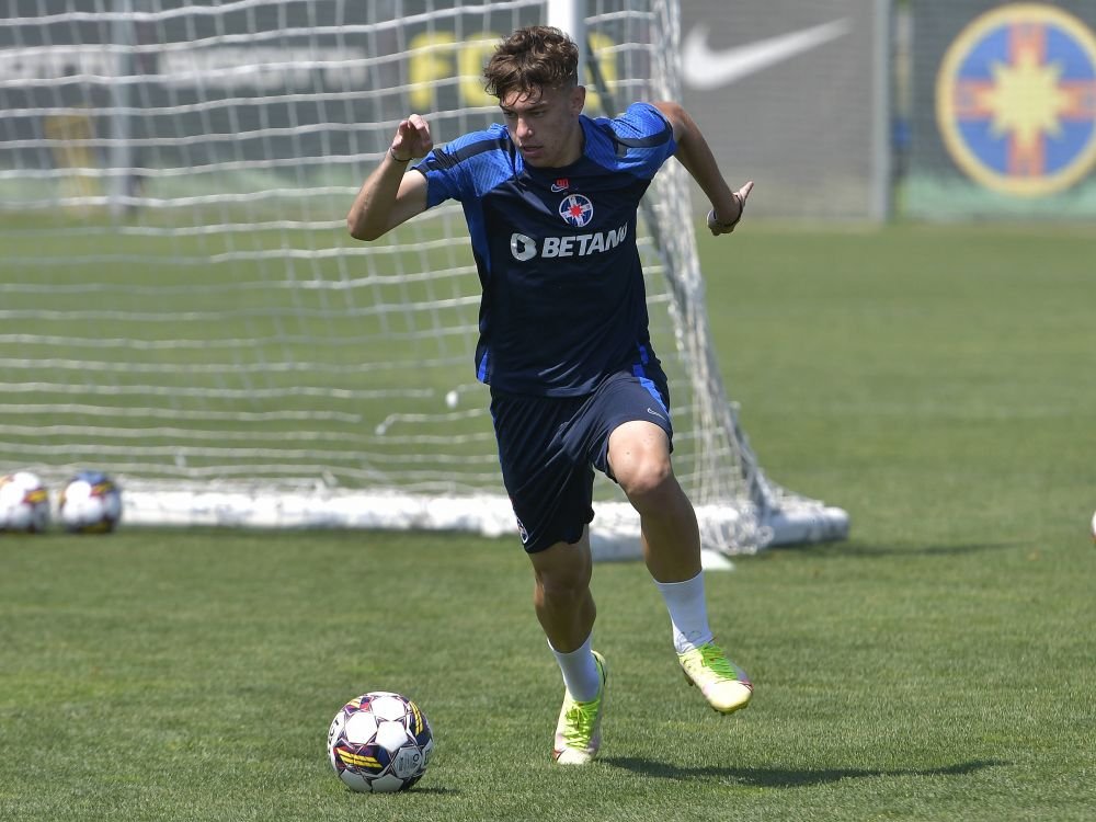 FCSB nu se bazează pe el, Iosif Rotariu a venit cu soluția pentru fotbalistul care marca un gol fabulos la națională_6