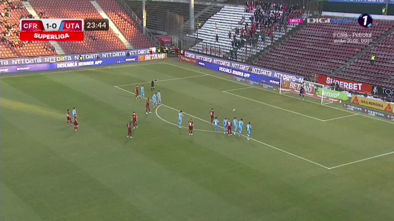 Ce a putut să strige crainicul stadionului după ce Ciprian Deac a irosit un penalty în CFR - UTA_4