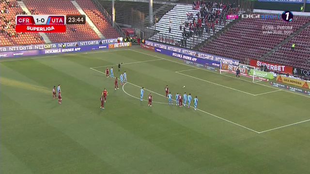 Ce a putut să strige crainicul stadionului după ce Ciprian Deac a irosit un penalty în CFR - UTA_5