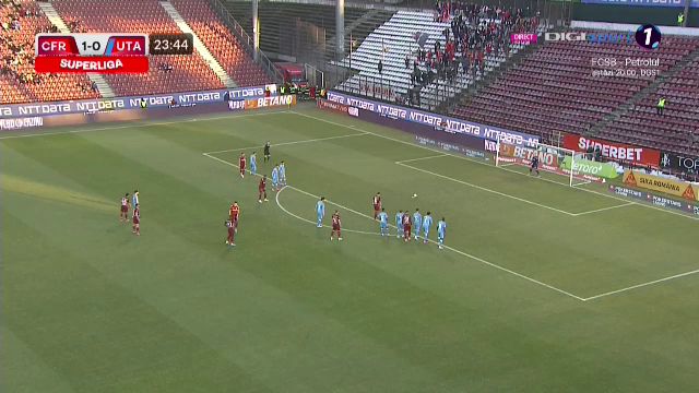 Ce a putut să strige crainicul stadionului după ce Ciprian Deac a irosit un penalty în CFR - UTA_7
