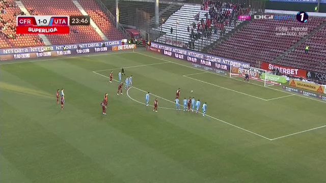 Ce a putut să strige crainicul stadionului după ce Ciprian Deac a irosit un penalty în CFR - UTA_13
