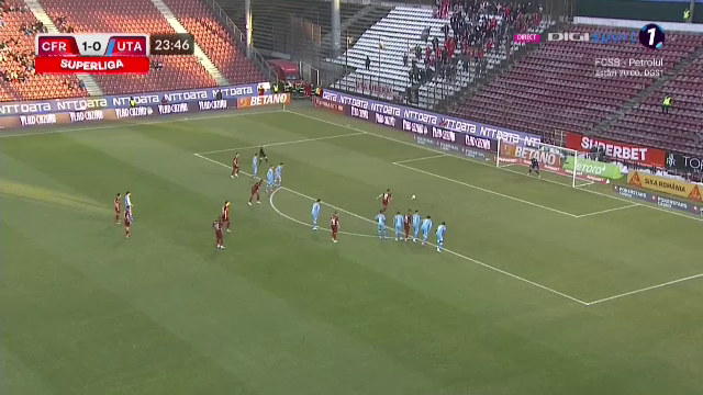 Ce a putut să strige crainicul stadionului după ce Ciprian Deac a irosit un penalty în CFR - UTA_14