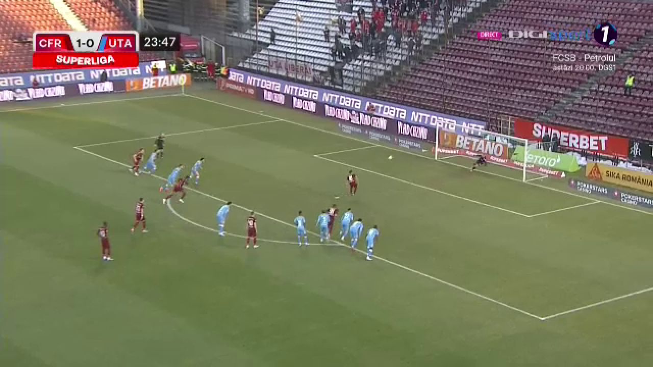 Ce a putut să strige crainicul stadionului după ce Ciprian Deac a irosit un penalty în CFR - UTA_23