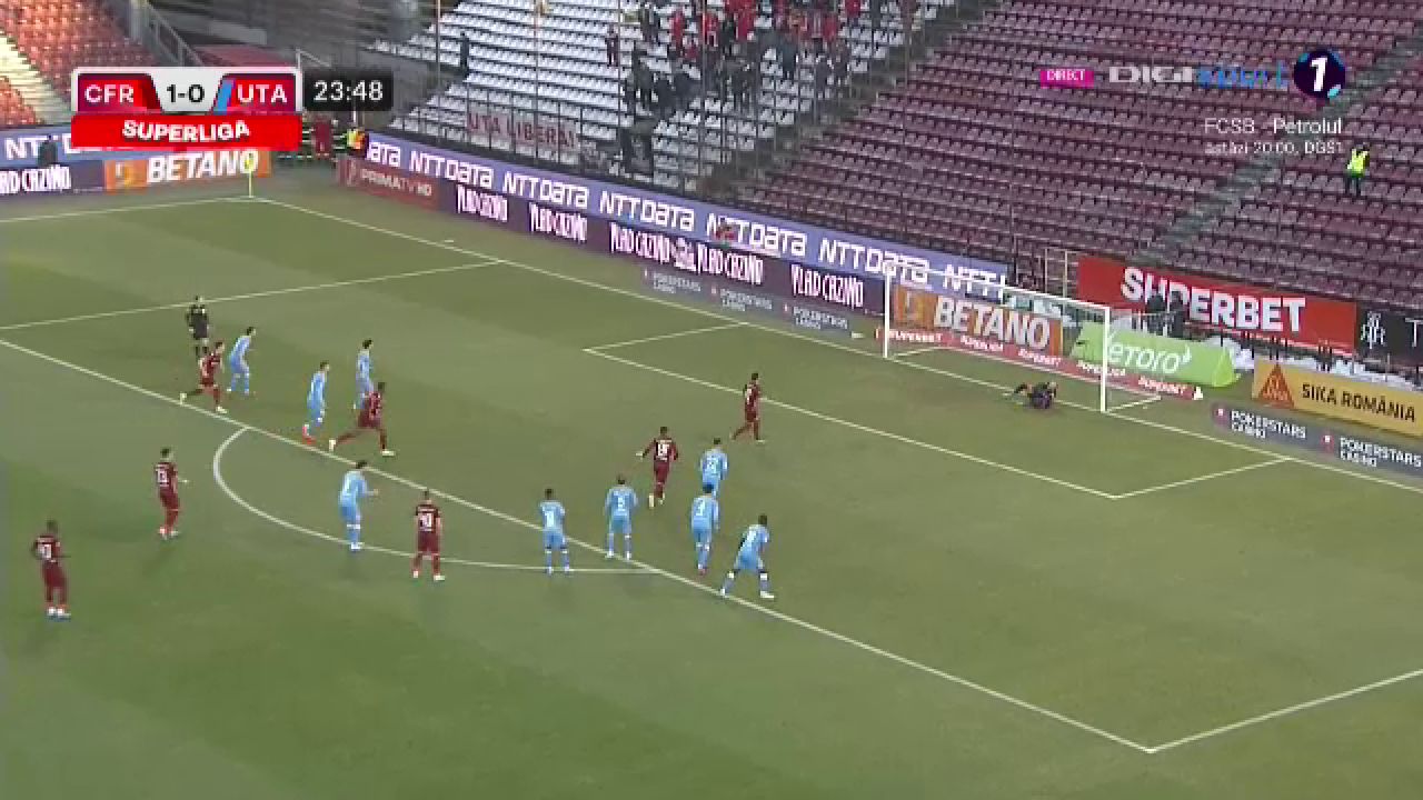 Ce a putut să strige crainicul stadionului după ce Ciprian Deac a irosit un penalty în CFR - UTA_31