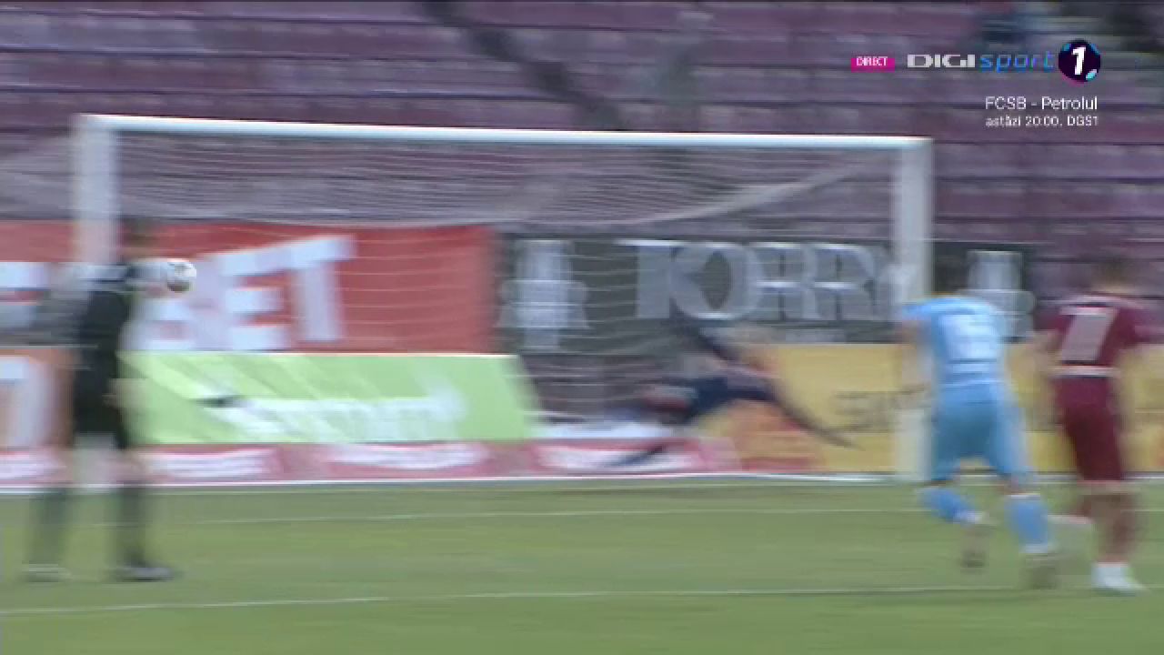 Ce a putut să strige crainicul stadionului după ce Ciprian Deac a irosit un penalty în CFR - UTA_50