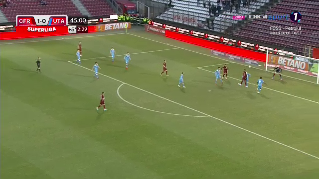 CFR Cluj - UTA Arad 2-1! Ardelenii s-au impus în Gruia cu un om în minus_4