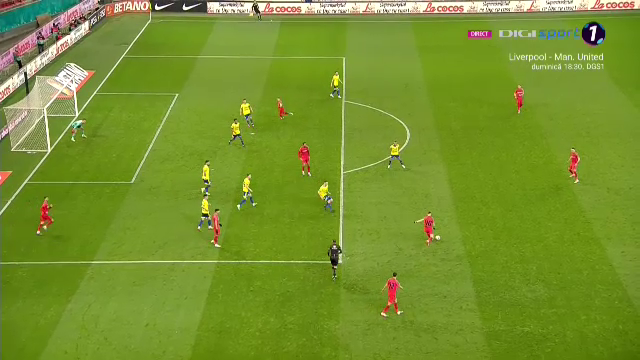 A văzut la Neymar? Octavian Popescu a încercat un gol spectaculos. Vâlceanu a respins cu mare dificultate_3