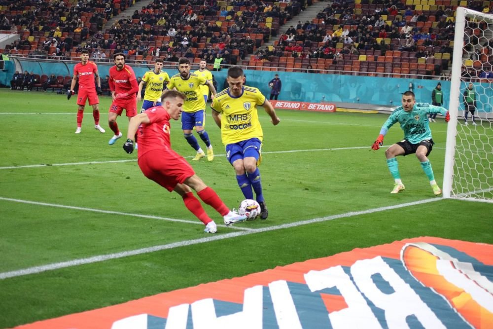 FCSB - Petrolul Ploiești | Cum a descris Helmut Duckadam jocul „roș-albaștrilor” din prima repriză_3