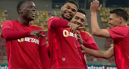 FCSB - Petrolul 4-1. Show pe Arena Națională și revenire pe podium pentru echipa lui Pintilii_12