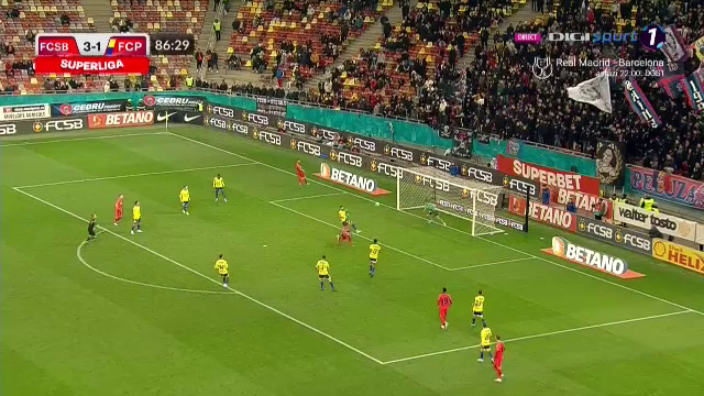 Gol de generic înscris în FCSB - Petrolul! Edjouma a reușit o foarfecă de senzație și a încheiat meciul în mare stil_11