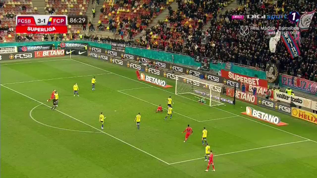 Gol de generic înscris în FCSB - Petrolul! Edjouma a reușit o foarfecă de senzație și a încheiat meciul în mare stil_15