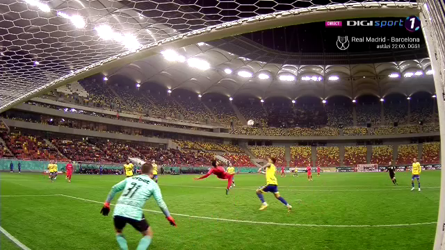 Gol de generic înscris în FCSB - Petrolul! Edjouma a reușit o foarfecă de senzație și a încheiat meciul în mare stil_23