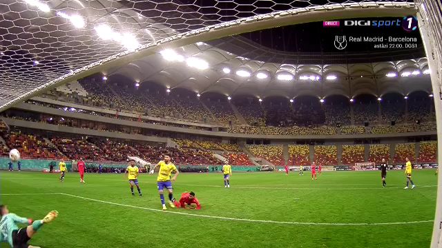 Gol de generic înscris în FCSB - Petrolul! Edjouma a reușit o foarfecă de senzație și a încheiat meciul în mare stil_28