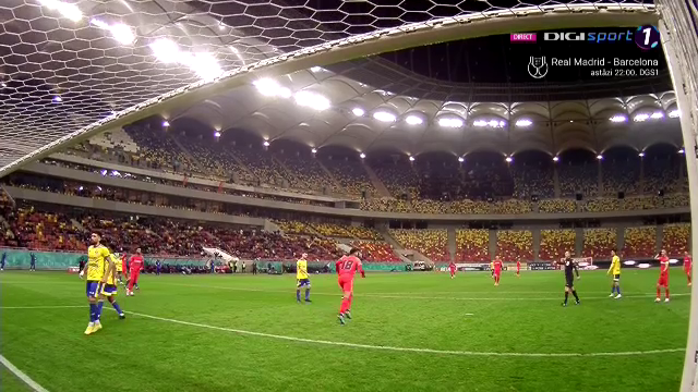 Gol de generic înscris în FCSB - Petrolul! Edjouma a reușit o foarfecă de senzație și a încheiat meciul în mare stil_35