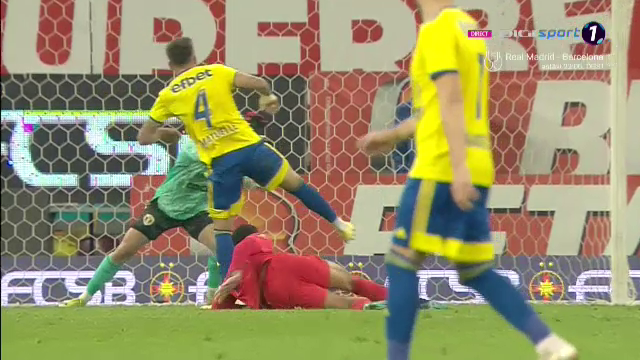 Gol de generic înscris în FCSB - Petrolul! Edjouma a reușit o foarfecă de senzație și a încheiat meciul în mare stil_48