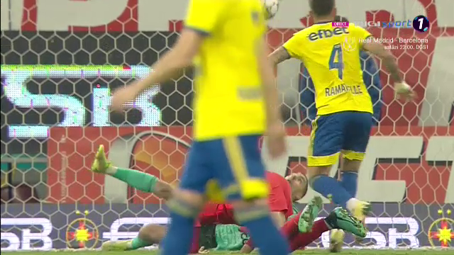 Gol de generic înscris în FCSB - Petrolul! Edjouma a reușit o foarfecă de senzație și a încheiat meciul în mare stil_52