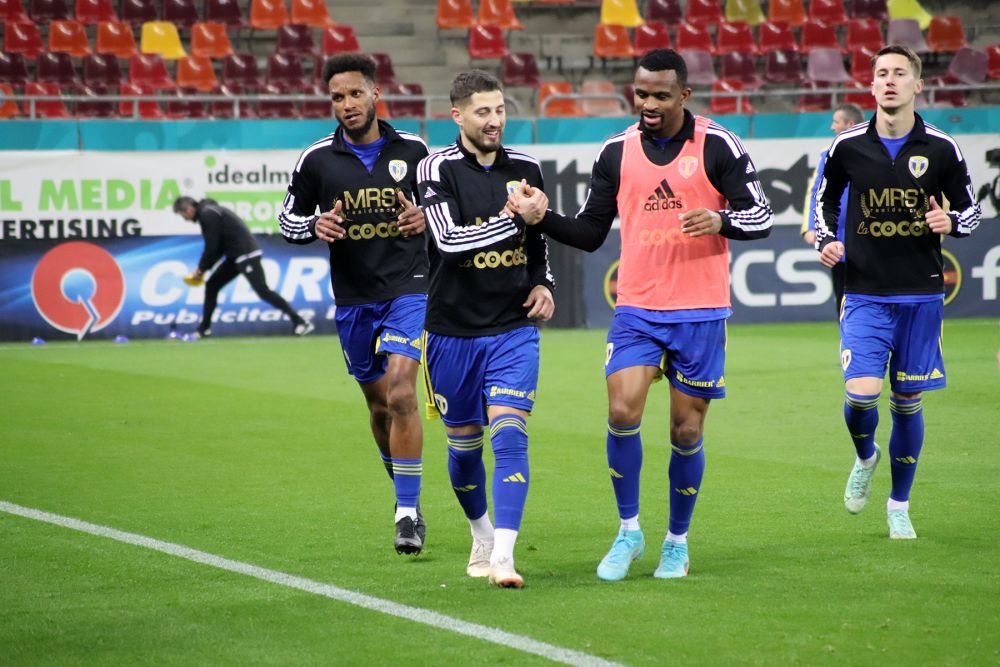 Cele mai tari imagini din prima repriză a meciului FCSB - Petrolul Ploiești_10