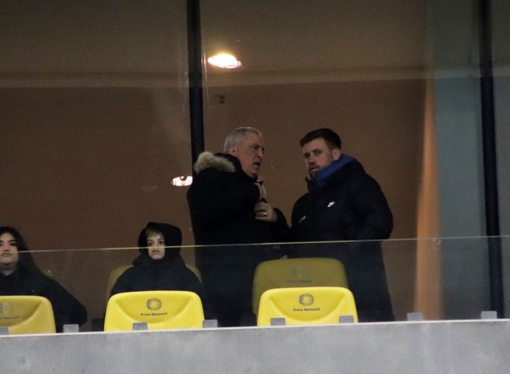 Cele mai tari imagini din prima repriză a meciului FCSB - Petrolul Ploiești_12
