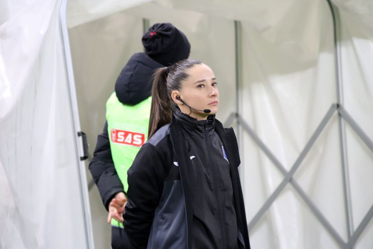 Cele mai tari imagini din prima repriză a meciului FCSB - Petrolul Ploiești_13