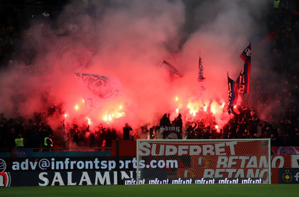 Cele mai tari imagini din prima repriză a meciului FCSB - Petrolul Ploiești_20