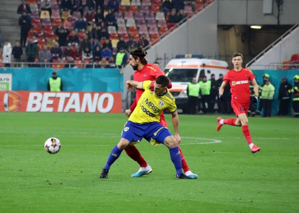 Cele mai tari imagini din prima repriză a meciului FCSB - Petrolul Ploiești_30