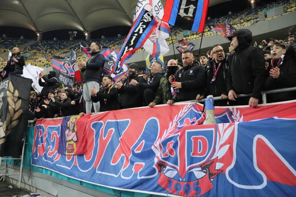 A uitat de Dinamo! Gestul lui Deian Sorescu, imediat după FCSB - Petrolul: ce l-au pus fanii să facă_11