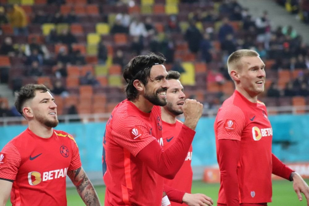 Lupta la titlu: Farul și FCSB, cele mai spectaculoase echipe din Superligă! Caramavrov își spune părerea despre două dintre pretendentele la câștigarea titlului_8