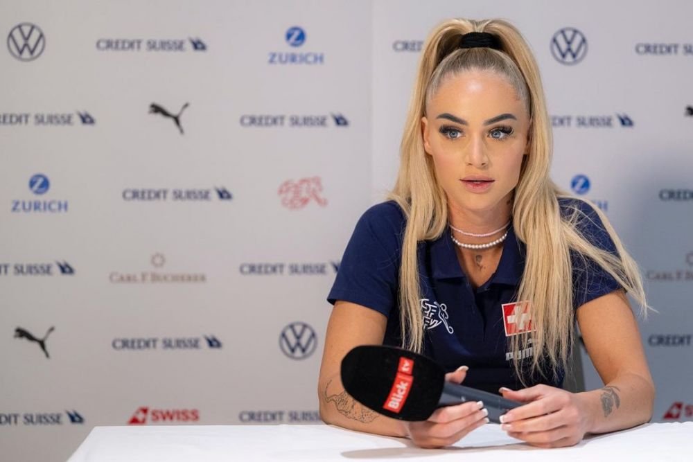 Sportiva care a refuzat o ofertă de 100.000 de lire sterline de la un site de adulți. Are un fizic de model, dar se axează pe carieră_22