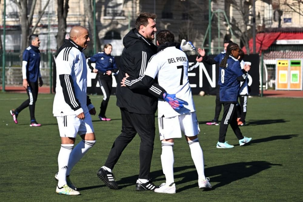 Gigi Becali l-a dat afară după un an, acum e legendă și joacă alături de Sneijder și Del Piero_4
