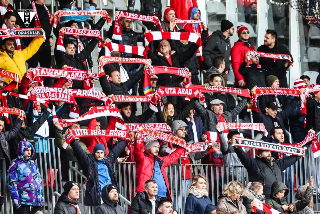 Fanii arădeni l-au taxat dur pe șeful clubului UTA, după ce spus că fanii îi cer să mute echipa în Ungaria_3