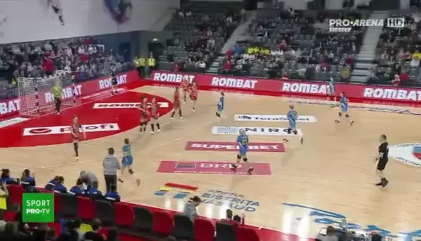 Fetele lui Pera, start perfect &icirc;n Rom&acirc;nia - Ucraina (Pro Arena VOYO)