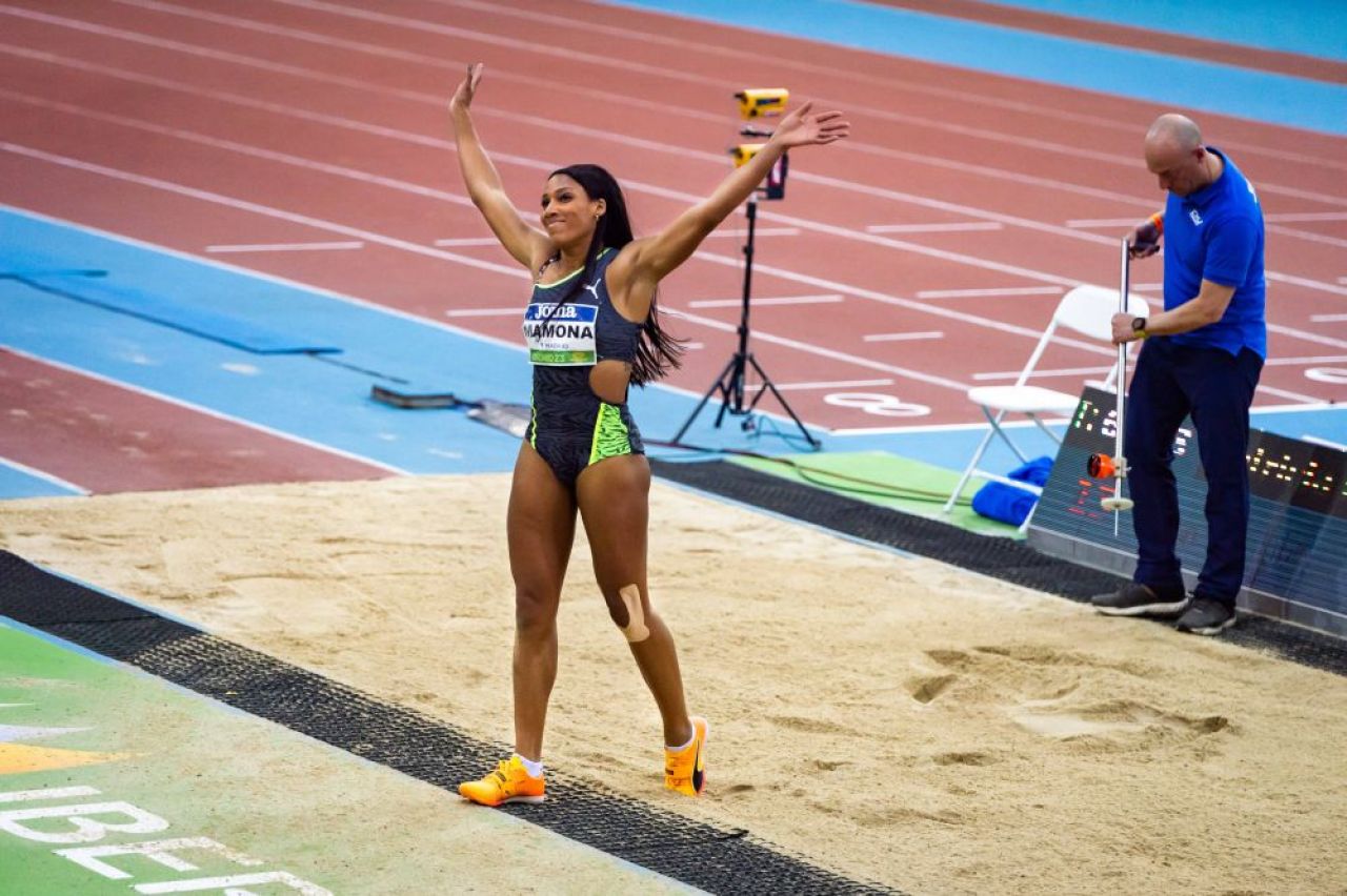 Superba Patricia Mamona ține ștacheta sus și la 35 de ani! Video provocator cu o colegă și medalie la Campionatele Europene de la Istanbul_12